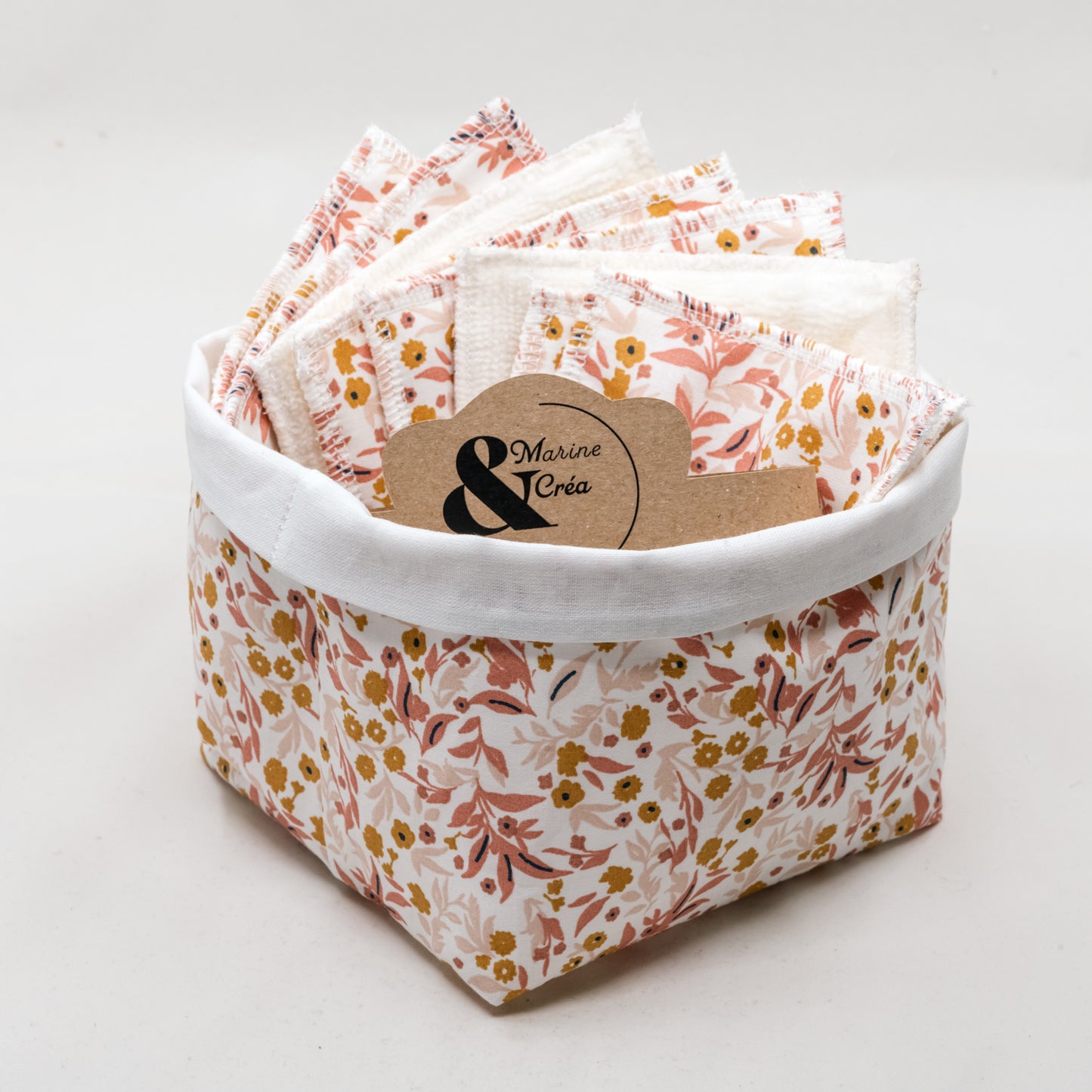 Pack de 8 lingettes démaquillantes avec petit panier réversible coloris Fleuri