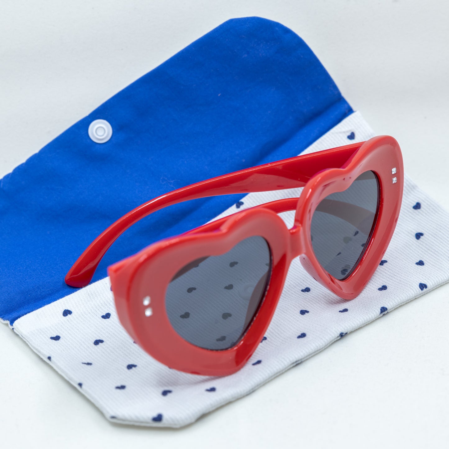 Pochette de lunettes en tissu – Léger et pratique pour l’été Cœur Bleu